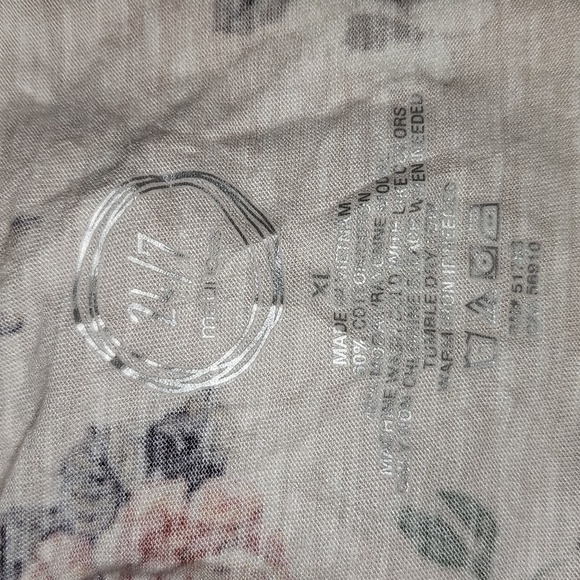 Maurices 24/7 Floral Tee Size Xtra Large - Picture 3 of 4